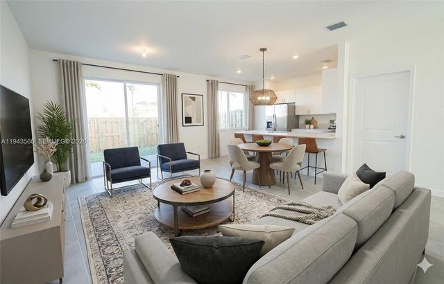 1473 SE 6th Ter, Homestead, FL 33034