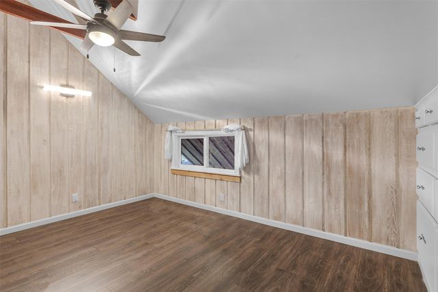 118 Topspin CIR, Spicewood, TX 78669