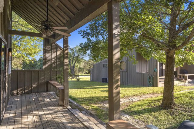 118 Topspin CIR, Spicewood, TX 78669