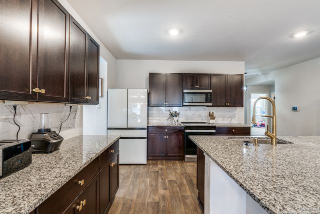 816 Indigo Way, Seguin, TX 78155