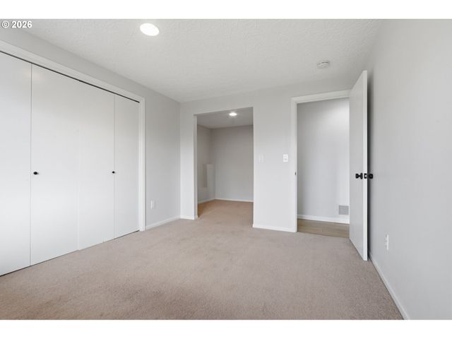 3995 X St, Washougal, WA 98671