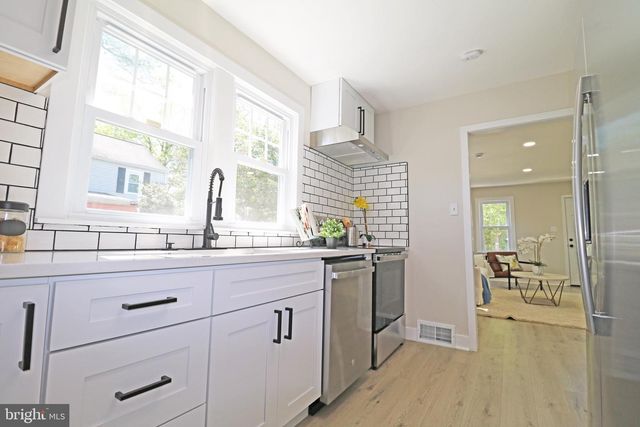 117 WALNUT RD, Wallingford, PA 19086