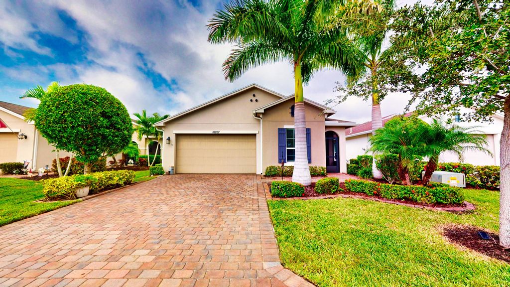 10207 SW Indian Lilac Trail, Port St Lucie, FL 34987