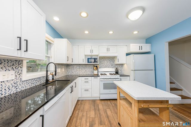 96 Lent Road, Hamden, CT 06517