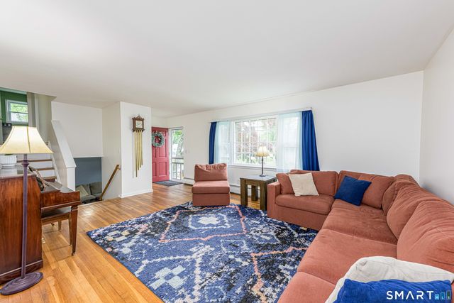 96 Lent Road, Hamden, CT 06517