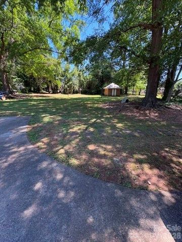 401 Greenway Street, Huntersville, NC 28078