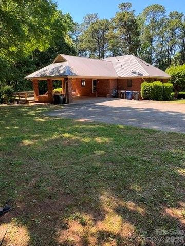 401 Greenway Street, Huntersville, NC 28078