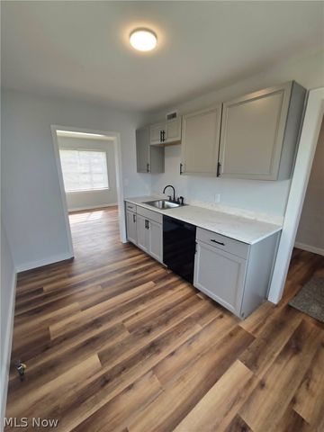 12408 Matherson Avenue, Cleveland, OH 44135