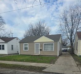 12408 Matherson Avenue, Cleveland, OH 44135