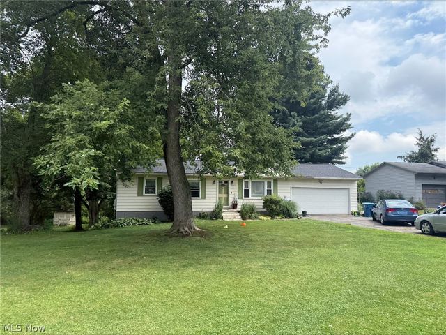 2847 Carillon Drive, Norton, OH 44203