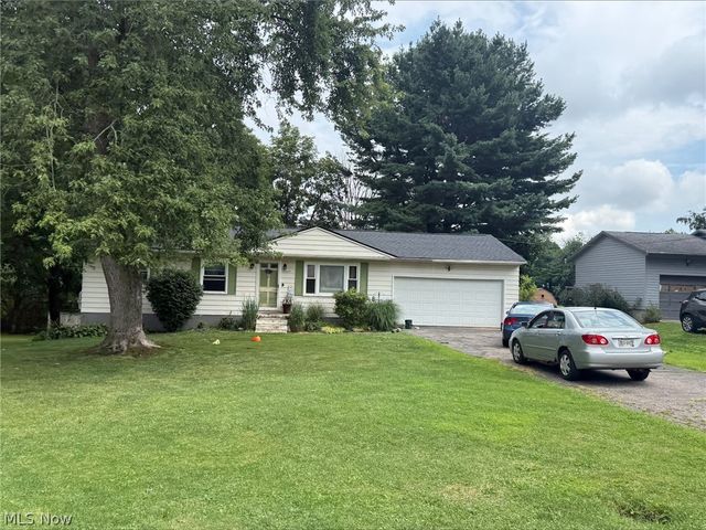 2847 Carillon Drive, Norton, OH 44203