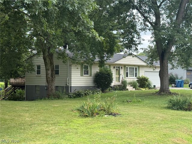 2847 Carillon Drive, Norton, OH 44203