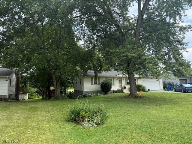 2847 Carillon Drive, Norton, OH 44203