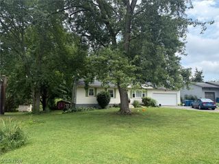 2847 Carillon Drive, Norton, OH 44203