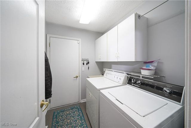 909 Grand View Lane, Aurora, OH 44202