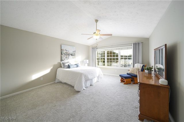 909 Grand View Lane, Aurora, OH 44202