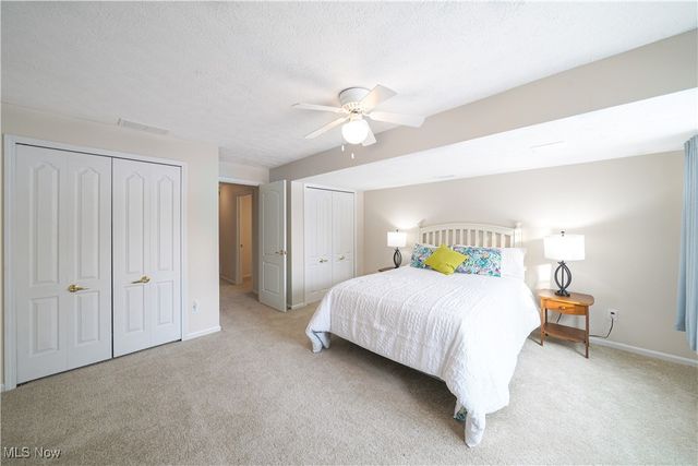 909 Grand View Lane, Aurora, OH 44202