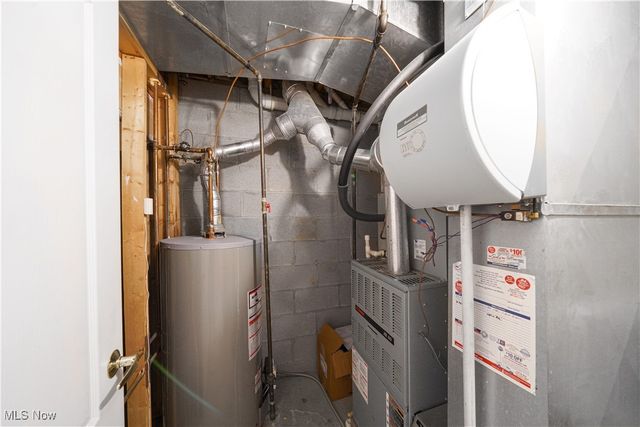 909 Grand View Lane, Aurora, OH 44202