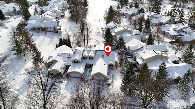 909 Grand View Lane, Aurora, OH 44202