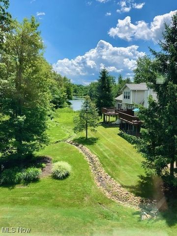 909 Grand View Lane, Aurora, OH 44202