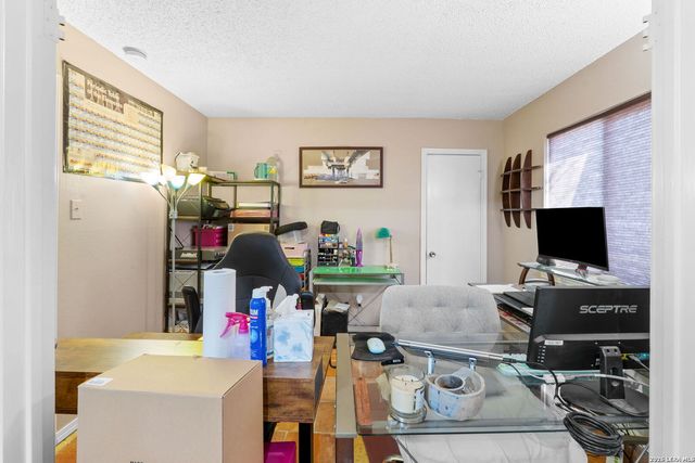 10028 Woodtrail, San Antonio, TX 78250