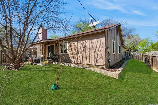 10028 Woodtrail, San Antonio, TX 78250