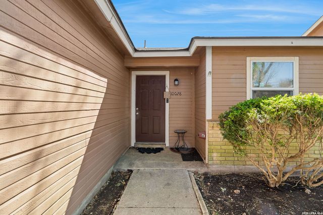 10028 Woodtrail, San Antonio, TX 78250