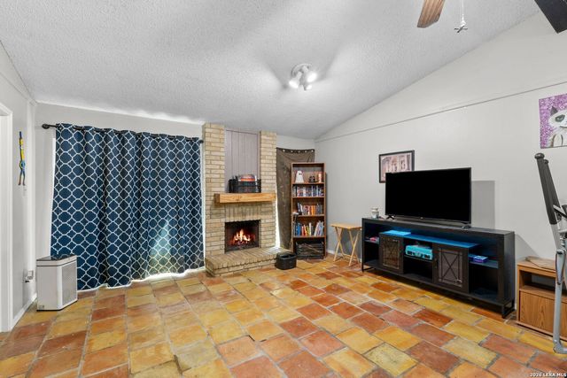 10028 Woodtrail, San Antonio, TX 78250