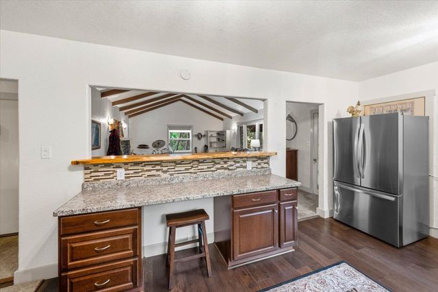 10085 Banner Lava Cap Rd, Nevada City, CA 95959