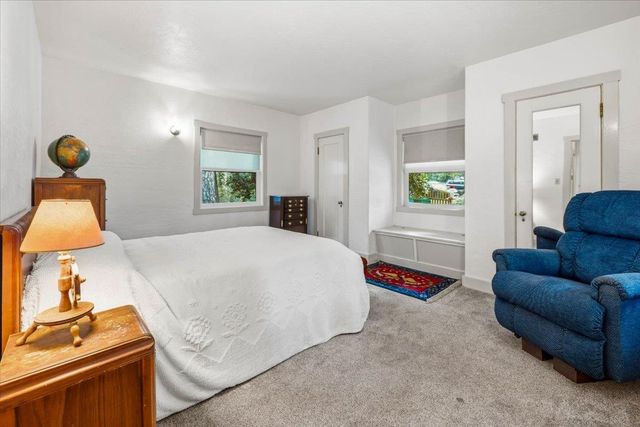 10085 Banner Lava Cap Rd, Nevada City, CA 95959