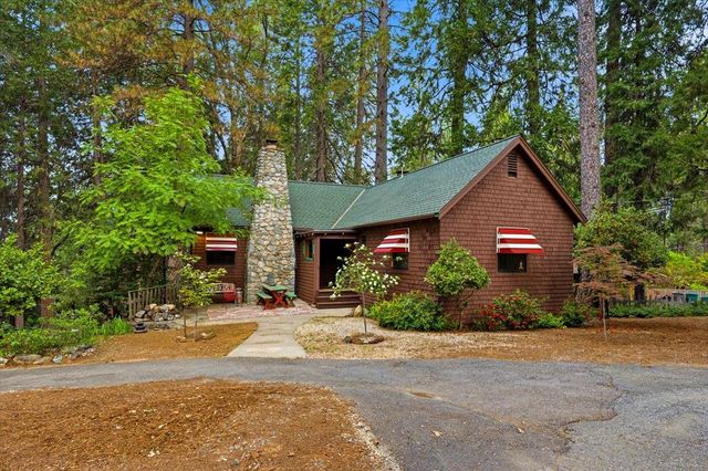 10085 Banner Lava Cap Rd, Nevada City, CA 95959