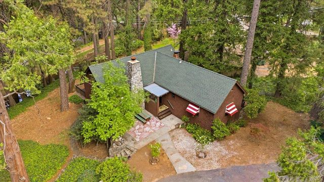 10085 Banner Lava Cap Rd, Nevada City, CA 95959