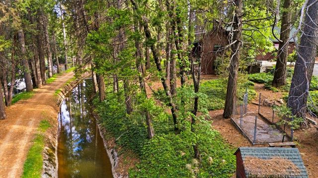 10085 Banner Lava Cap Rd, Nevada City, CA 95959