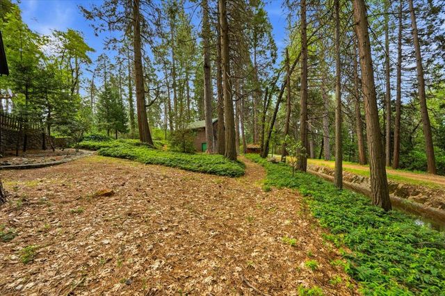 10085 Banner Lava Cap Rd, Nevada City, CA 95959
