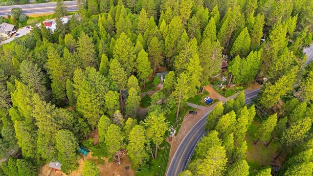 10085 Banner Lava Cap Rd, Nevada City, CA 95959