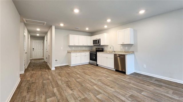 7670 Oakmont Drive E, Theodore, AL 36582