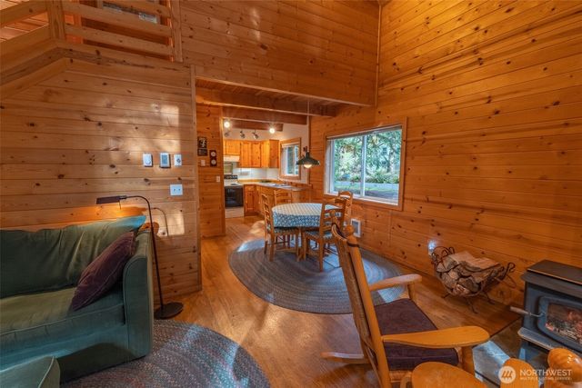 13008 Welcome Road, Deming, WA 98244