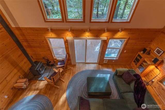 13008 Welcome Road, Deming, WA 98244