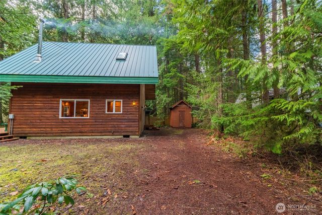 13008 Welcome Road, Deming, WA 98244