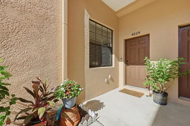 4224 VIA PIEDRA CIRCLE 4-102, Sarasota, FL 34233