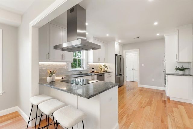 48 Mt Vernon St 2, Arlington, MA 02476