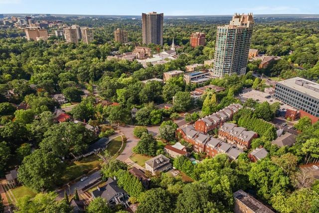 140 Rumson NE Road, Atlanta, GA 30305