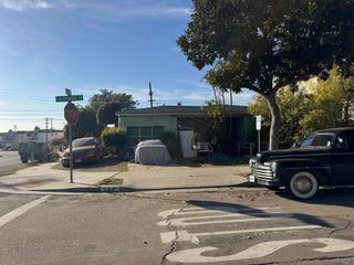 564 Los Angeles Place, San Diego, CA 92114