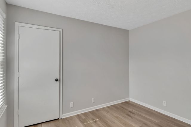 212 Robert Ave, White House, TN 37188