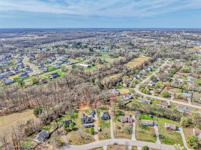 212 Robert Ave, White House, TN 37188