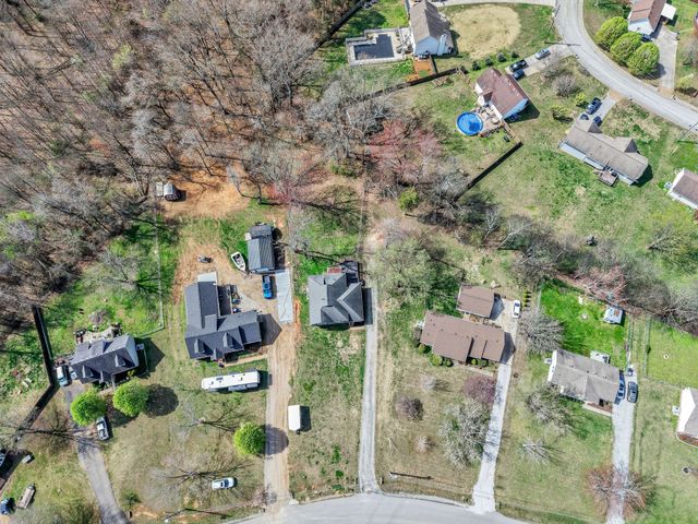 212 Robert Ave, White House, TN 37188