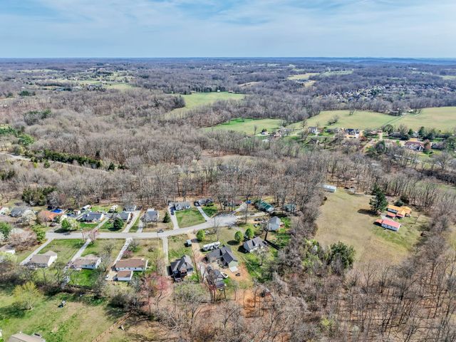 212 Robert Ave, White House, TN 37188