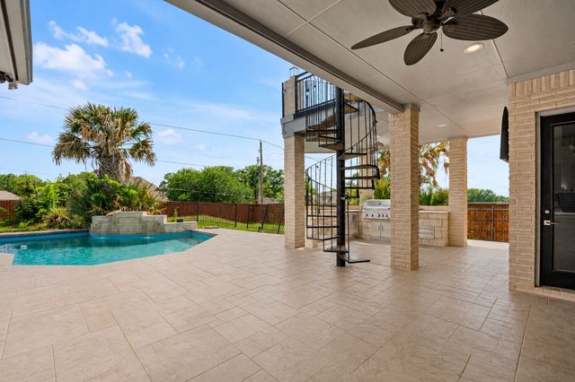 810 Pennsylvania Avenue, Kennedale, TX 76060