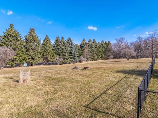 2631 Hawk Hill Lane SW, Rochester, MN 55902