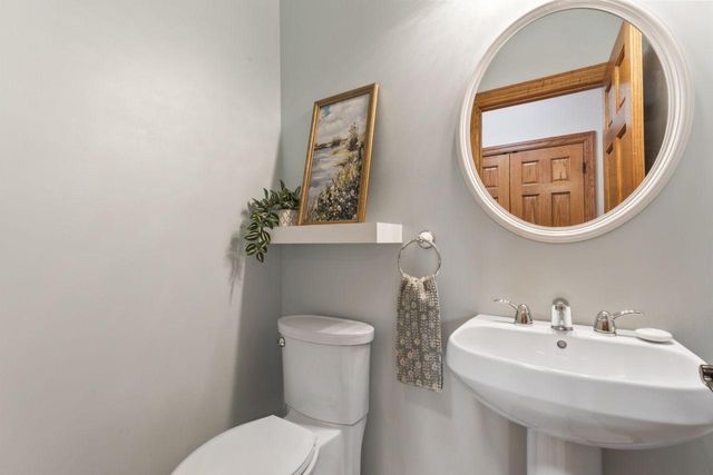 2631 Hawk Hill Lane SW, Rochester, MN 55902